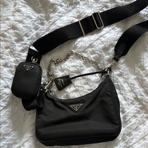 Prada Black Nylon 2005 Re-Edition Shoulder/Crossbody Bag with Pouch